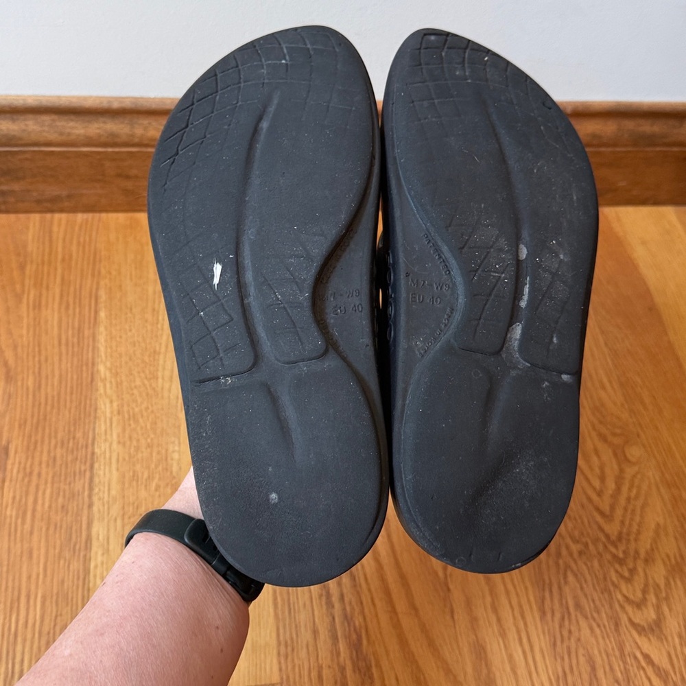 Oofos Original Recovery Flip Flop Sandals Black Unisex EU 40 Mens 7 Women’s 9 - Picture 8 of 11